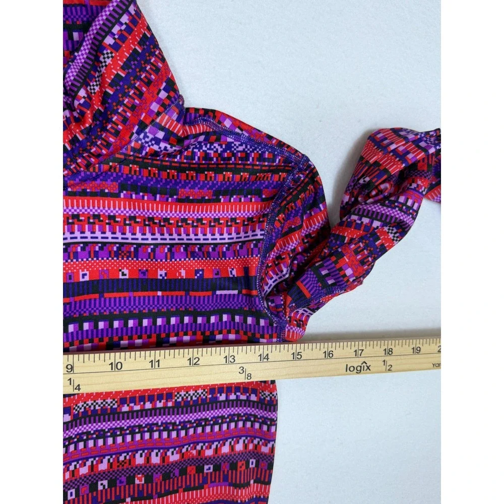 Nike Pro‎ Dri-FIT Pullover Womens S Multicolor Geometric Half Zip 685681-696
